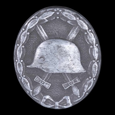 Lot 110 - A German Third Reich silver wound badge by...