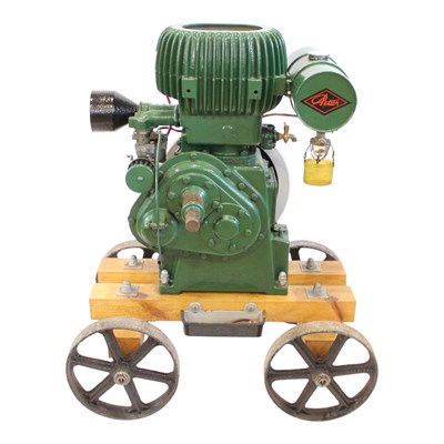 Lot 624 - A Petter type W1 stationary engine, 92 cm high