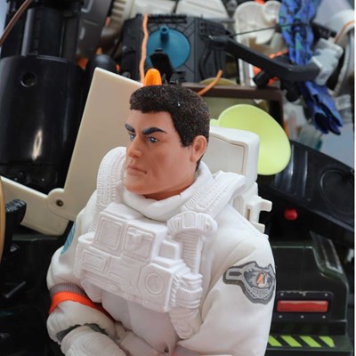 Lot 777 - A group of Hasbro Action Man and other weapons,...