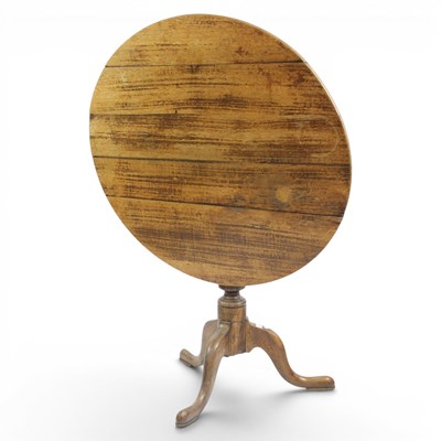 Lot 1611 - A Victorian oak snap-top tripod tea table, 85...