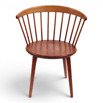 Lot 1582 - A mid-Century comb-back Windsor style chair