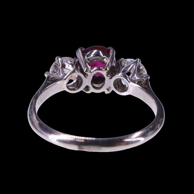 Lot 957 - A fine ruby and diamond ring, comprising a...